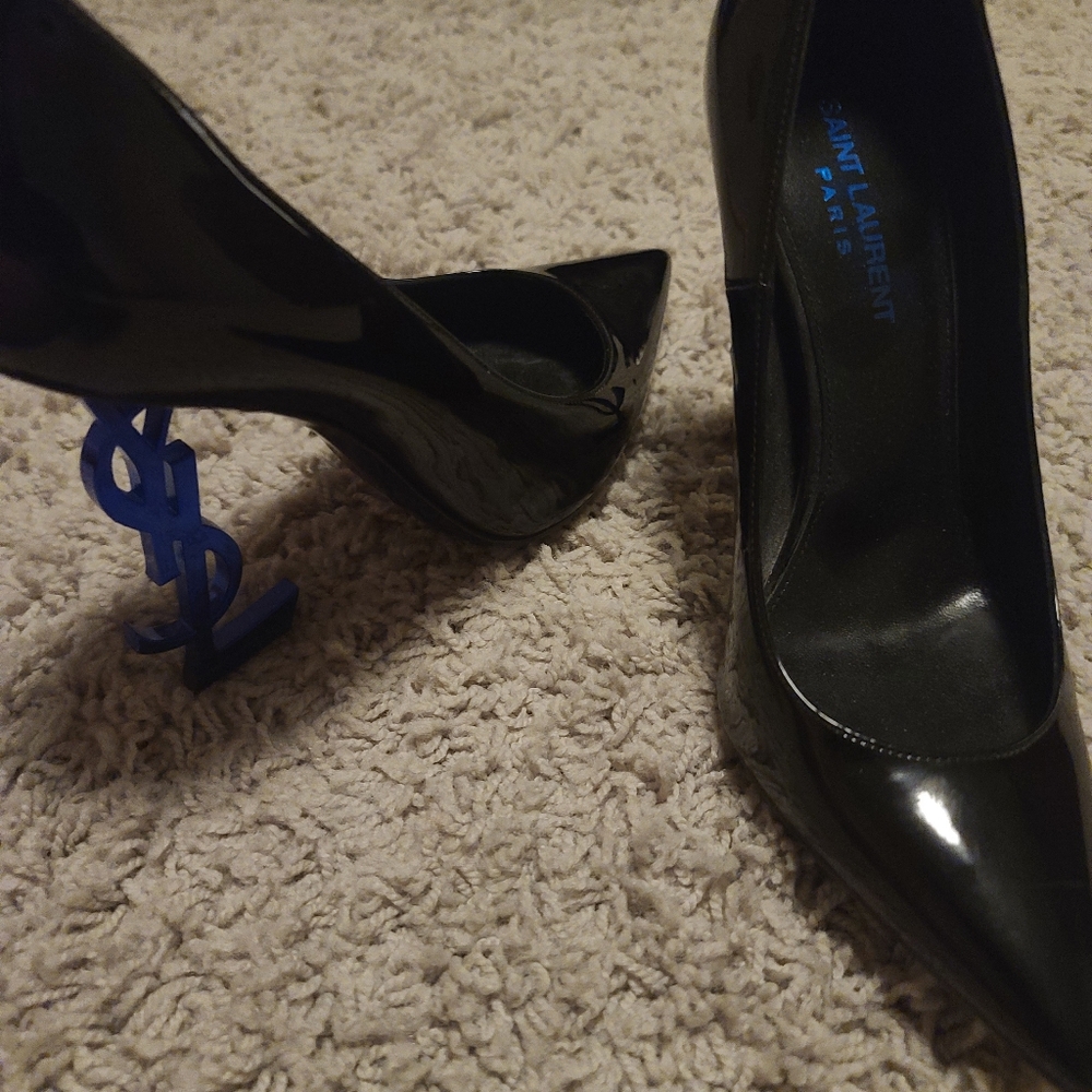 Guaranteed authentic YSL Opyum patent heels